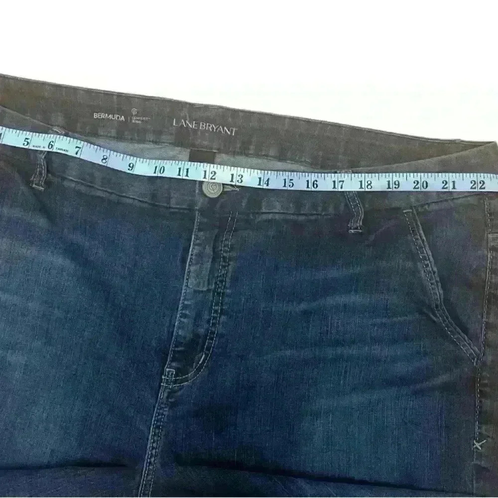 Lane Bryant blue jeans Bermuda shorts size 26 - Picture 5 of 10
